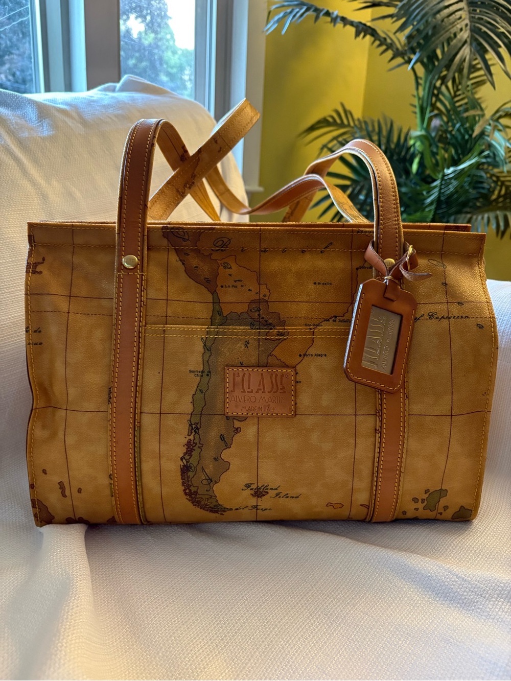 Vintage Alviero Martini 1A Classe Geo Map Shoulder Tote Bag Italy Leather
